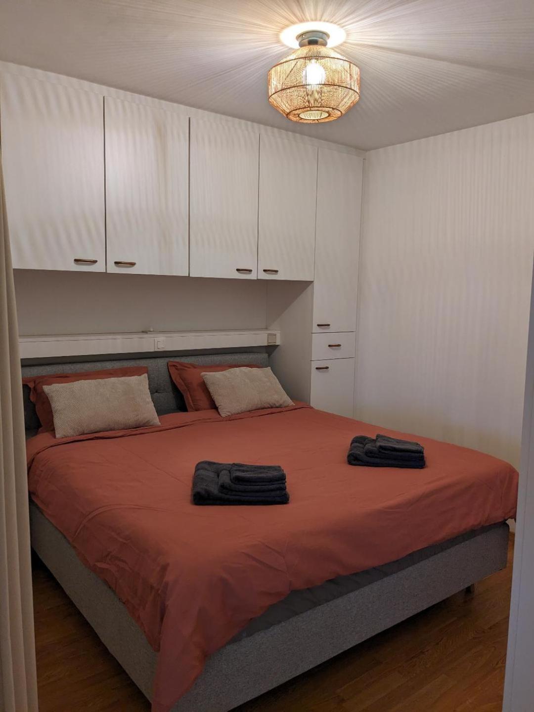 Vista Linda, Leuk Appartement Vlak Bij Zeedijk En Strand Oostende Bagian luar foto