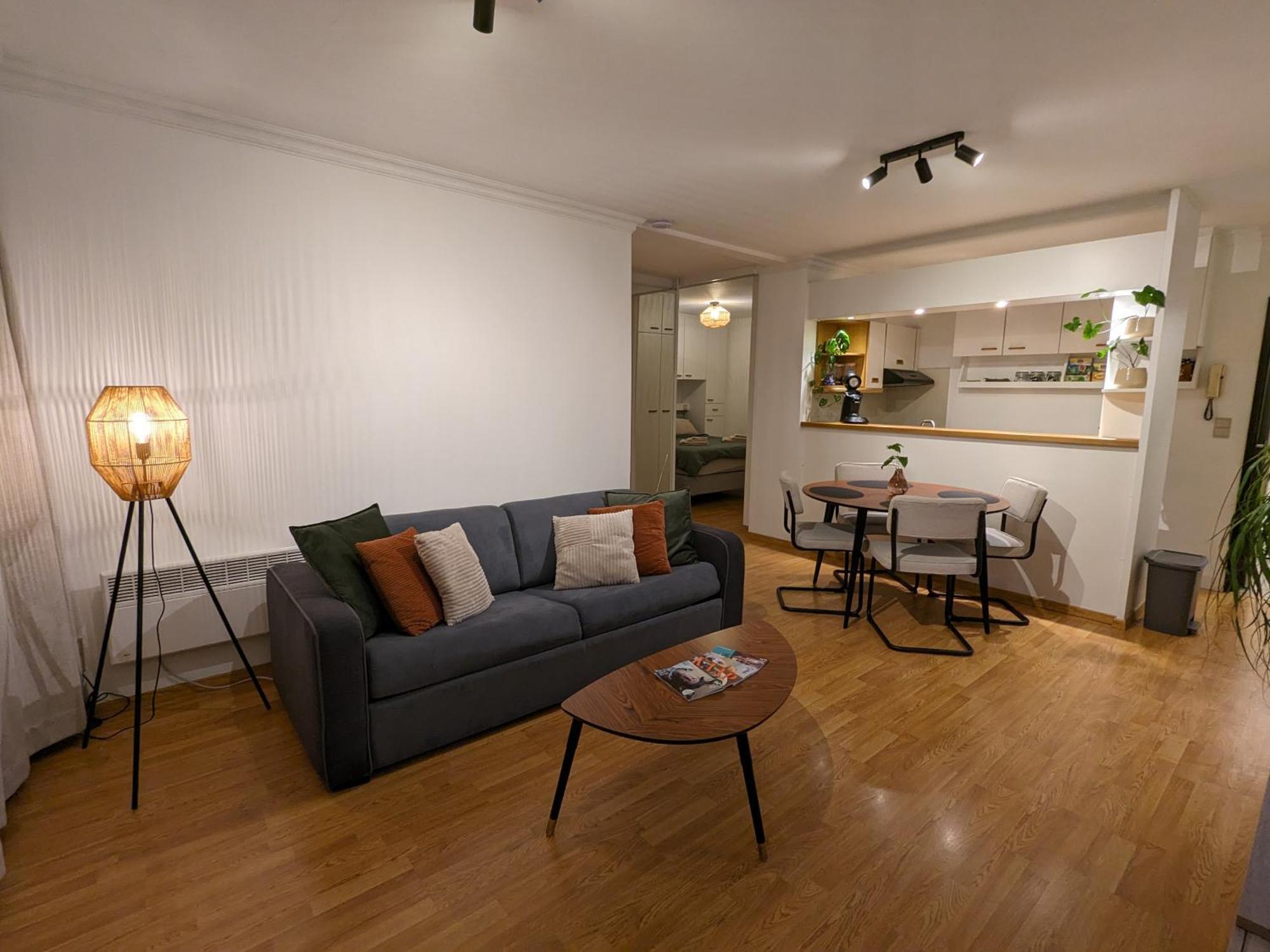 Vista Linda, Leuk Appartement Vlak Bij Zeedijk En Strand Oostende Bagian luar foto