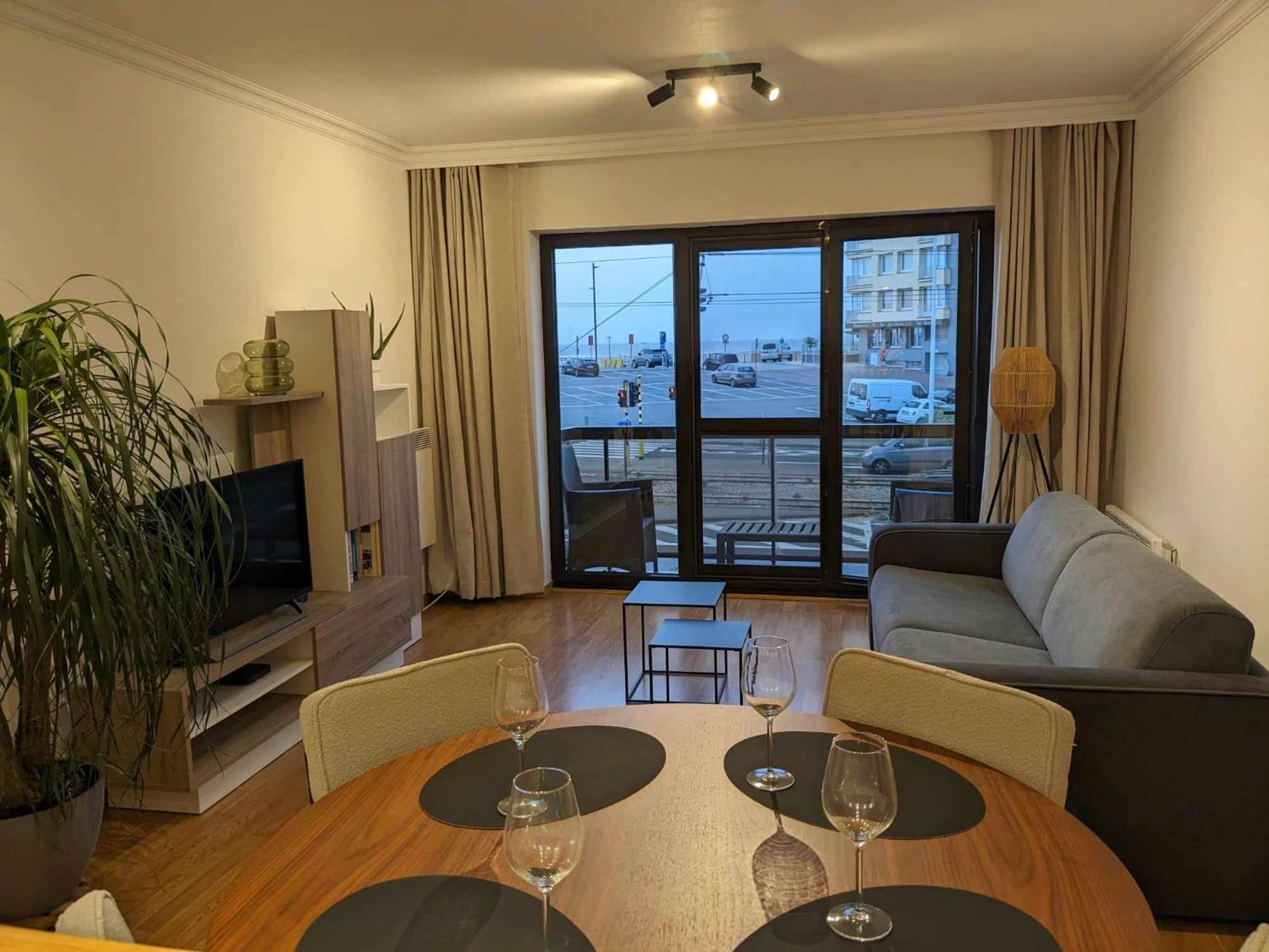 Vista Linda, Leuk Appartement Vlak Bij Zeedijk En Strand Oostende Bagian luar foto